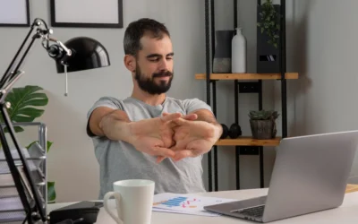 Teletrabajo y fisioterapia: ejercicios sencillos para cuidar tu postura
